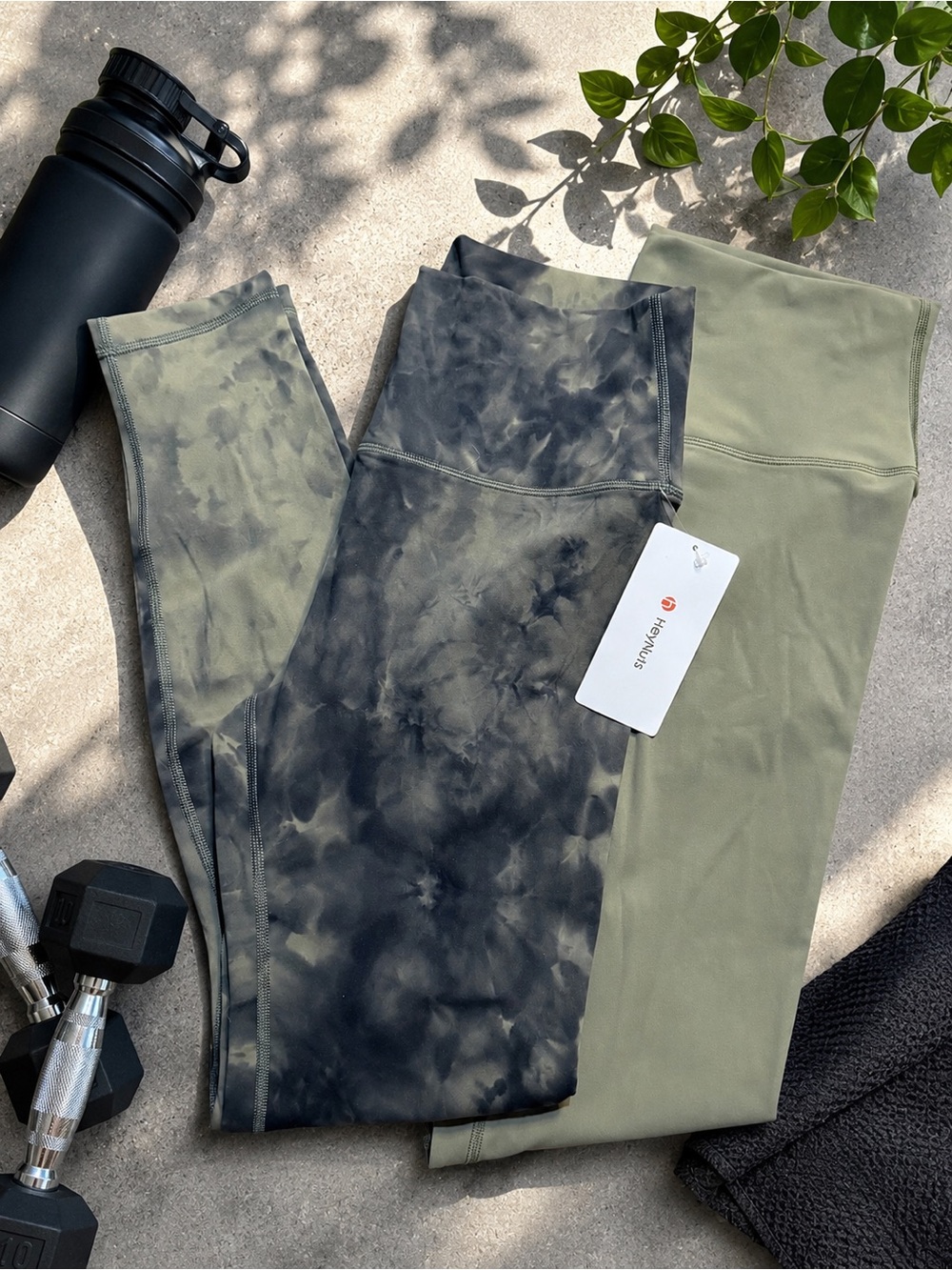HeyNuts 2 Pc Women’s Leggings Bundle XL 14 Green Tie Dye Yoga NWT